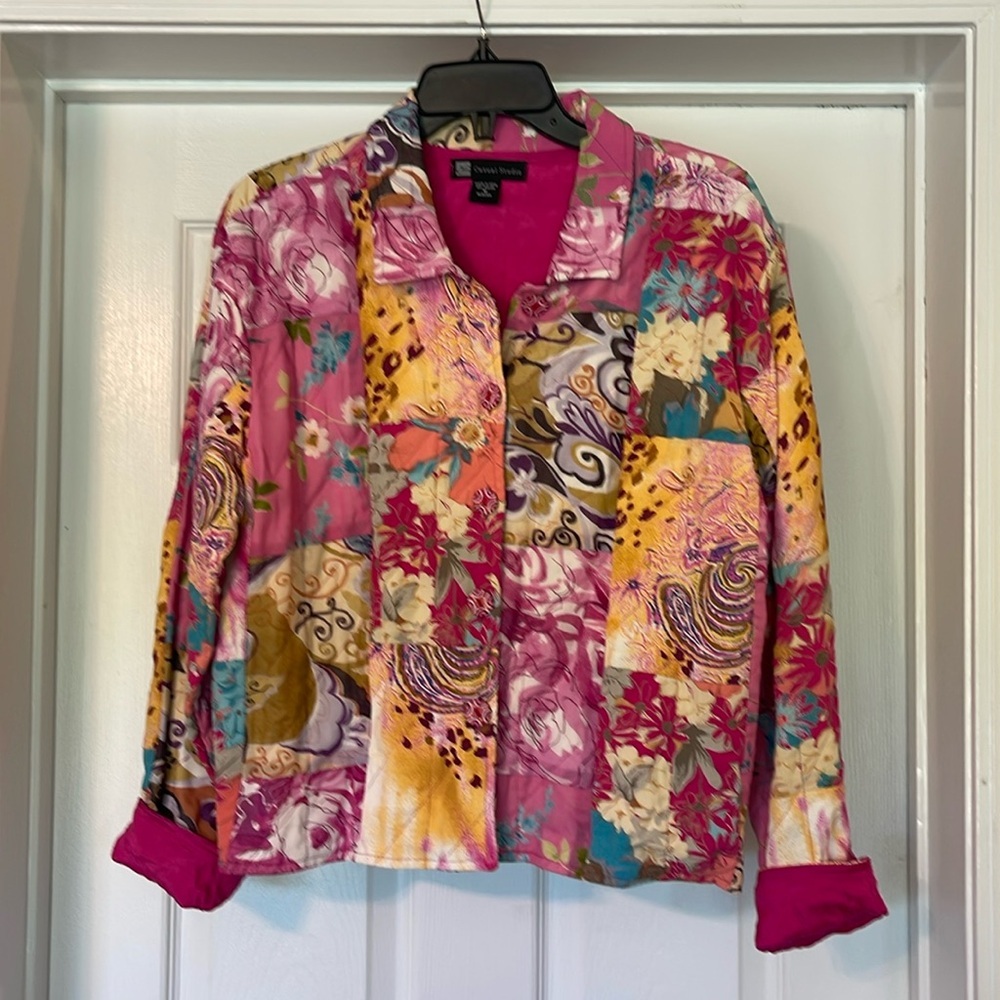 Pink Floral Patchwork Jacket Like New! - image 4